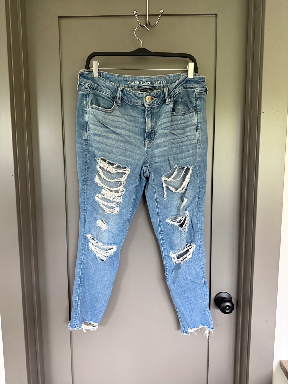 American Eagle Outfitters Light Blue Ripped Boyfriend Jeans